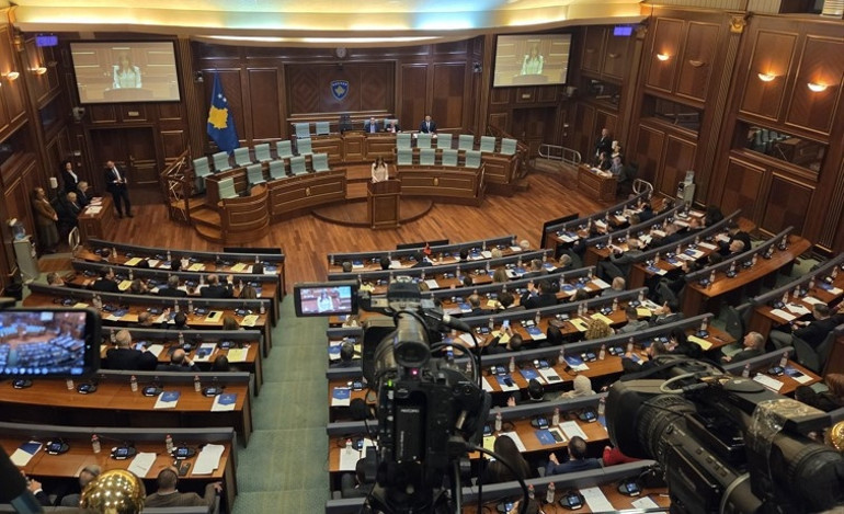 Kosova’da Yeni Hükümet Kuruldu: Kurti Kabinesi güvenoyu aldı
