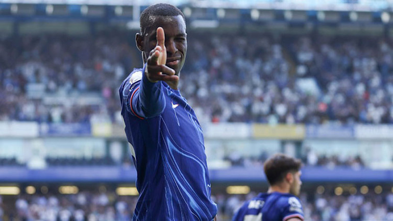 Fenerbahçe, Chelsea ile transfer görüşmelerine başladı 50 milyonluk golcü geliyor