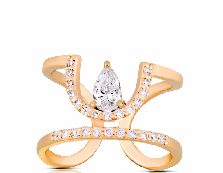 Hacimli etekler, kabarık kollar, dantel dokular ve inciler Sanki 19’uncu yüzyıldaymışız gibi...