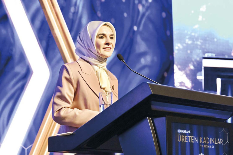 Kadın girişimcilere 125 milyar liralık destek… Üreten kadınlar ödüllendirildi