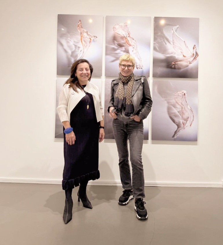 BİR DÜŞÜN İÇİNDE