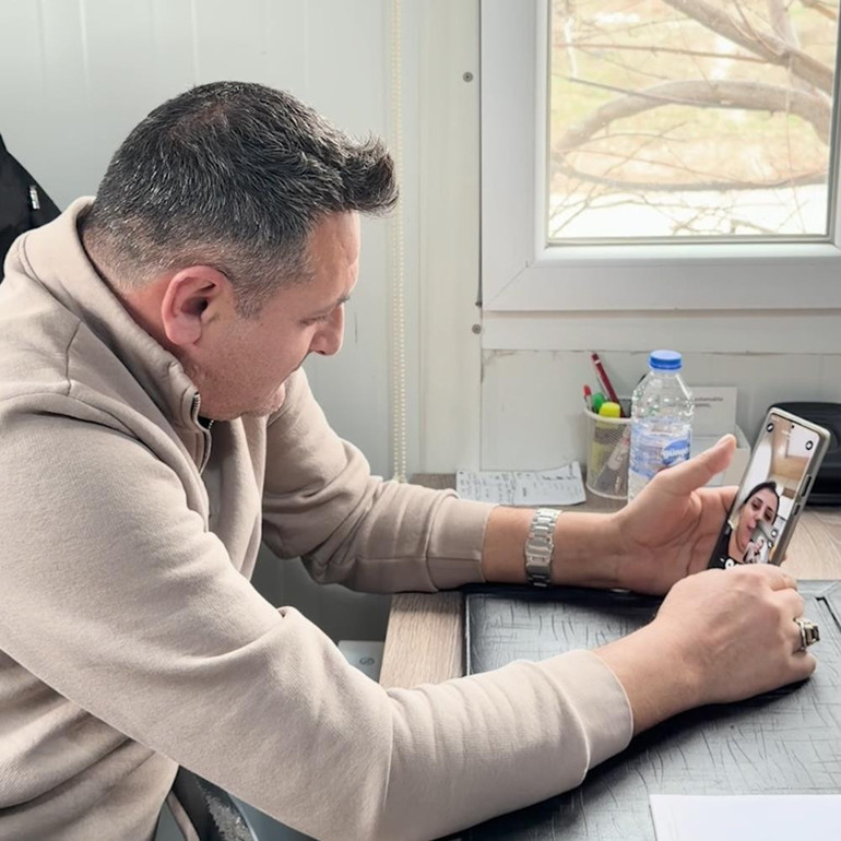 Belediye personelleri eşlerini arayıp Seni seviyorum dedi Verilen tepkiler güldürdü: Ne oldu IBAN at