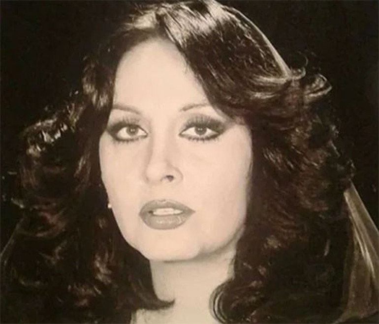 O sevdalı bakışları dünyaya hüzünle kapandı... Büyük aşkıyla yuva kurmak nasip olmayınca bir daha kalbini kimseye açmadı