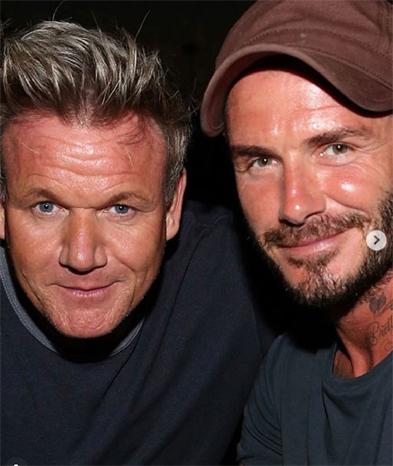 Sen ona kul köle oldun ama o seni ailenden kopardı... Böyle bir kadın seni seviyor olamaz