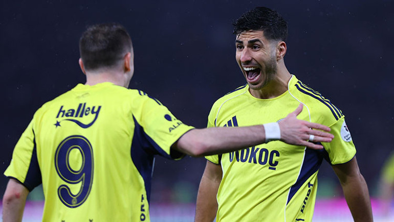 Dev maçta hakem kararlarına itiraz: Trabzonspor el Fenerbahçe faul bekledi