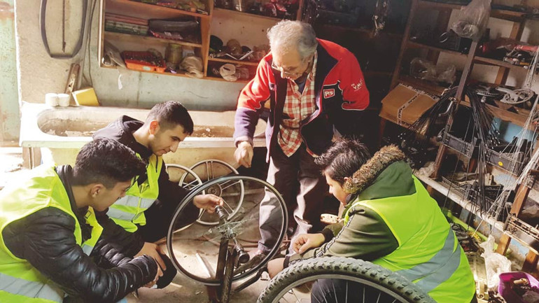 Bisiklet akran zorbalığını bitirdi… Pedallarla rehabilitasyon