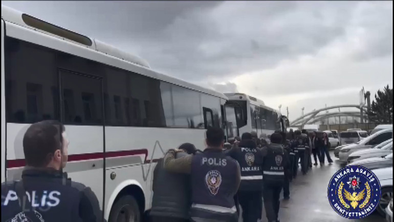 Dolandırıcılık yapan 22 şüphelinin tutuklandığı operasyonun detayları ortaya çıktı