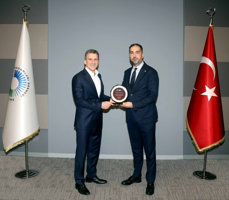 Çukurova GİAD’da “bilgi güçtür” toplantısı