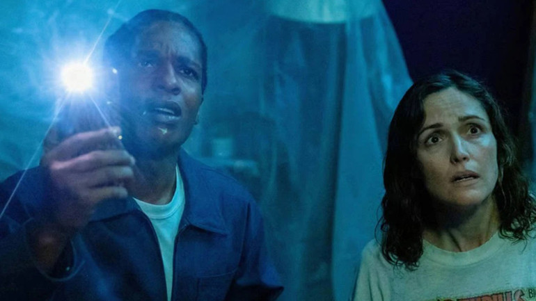 Haftanın vizyonu | Bacaklarım Olsaydı Seni Tekmelerdim: Bir korku filmi olarak annelik deneyimi