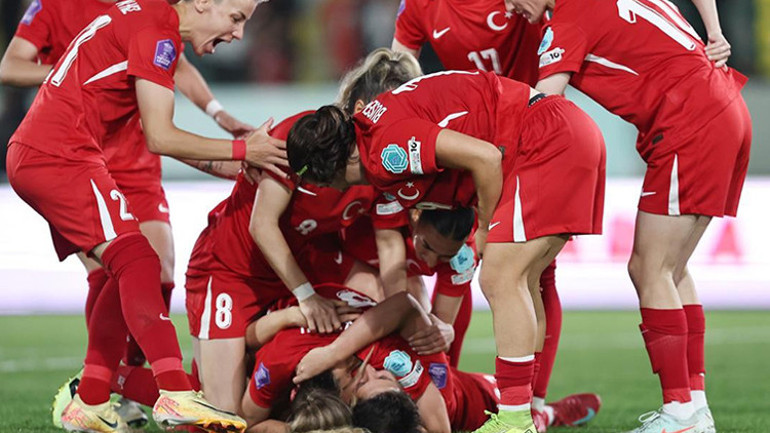 A Milli Kadın Futbol Takımının aday kadrosu açıklandı