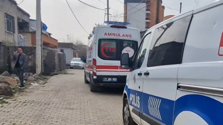 4 gün önce nişanlanan genç kız, evinde ölü bulundu