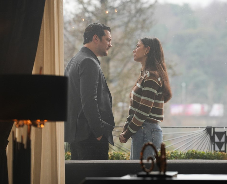 Eşref Rüyada sırlar ortaya çıkıyor