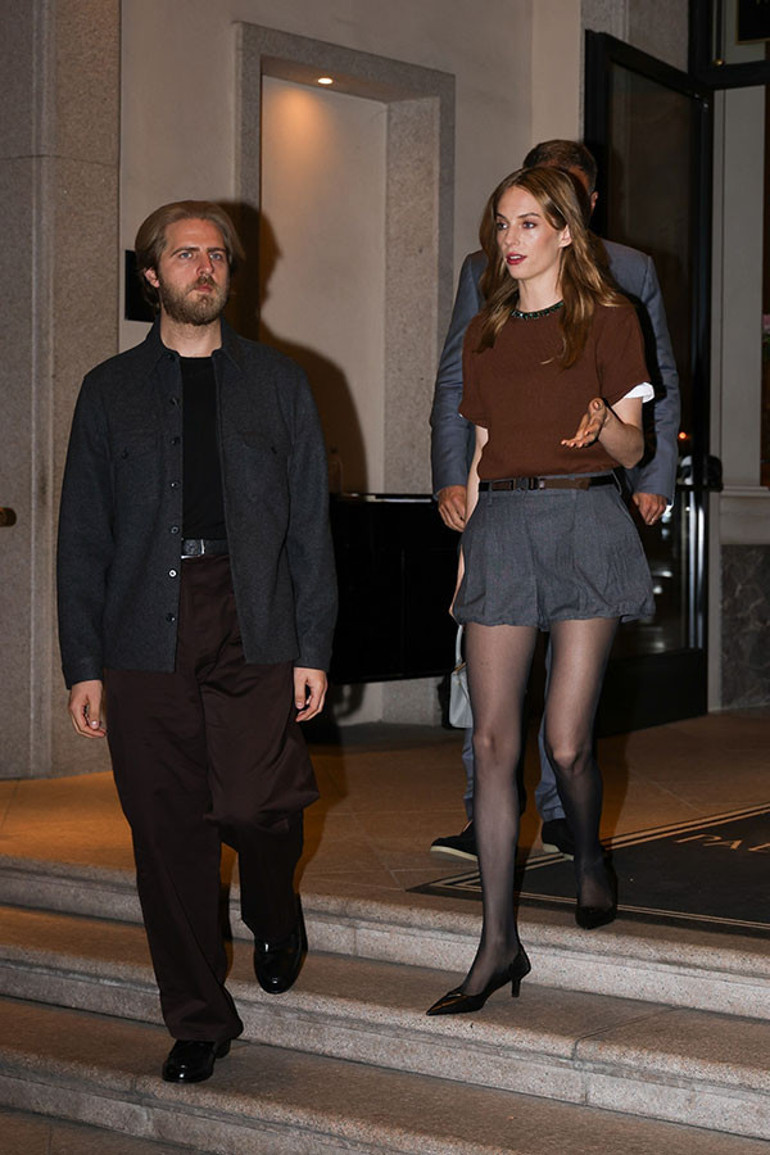 Mutluluk arayan arkadaşıyla aşk yaşasın demişti... Sözünü tuttu, damadı koluna takıp telli duvaklı gelin oldu…