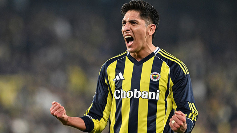 Fenerbahçeli yıldız ameliyat oldu: 1 ay yok 4 maçta oynamayacak