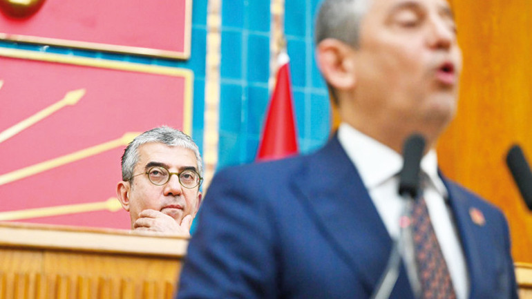 CHP’de Özgür Özel’e eleştiriler artıyor