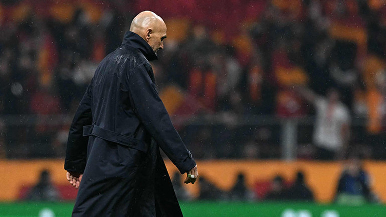 Galatasarayın tarihi Juventus zaferi sonrasında övgü yağdı: Galatasaray maçı rakibini ezerek kazandı Tarihe tanıklık ettik, Zoru, kolay gösterdiler