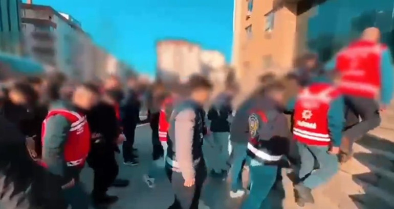 Çocuklara ait müstehcen görüntüleri satın alan 9 kişi tutuklandı