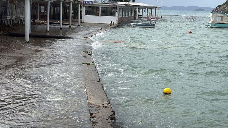 Meteoroloji saat verdi: Kuvvetli sağanak ve fırtına geliyor | Bu illerde yaşayanlar dikkat: Sel, su baskını, yıldırım, yerel dolu yağışı, heyelan...