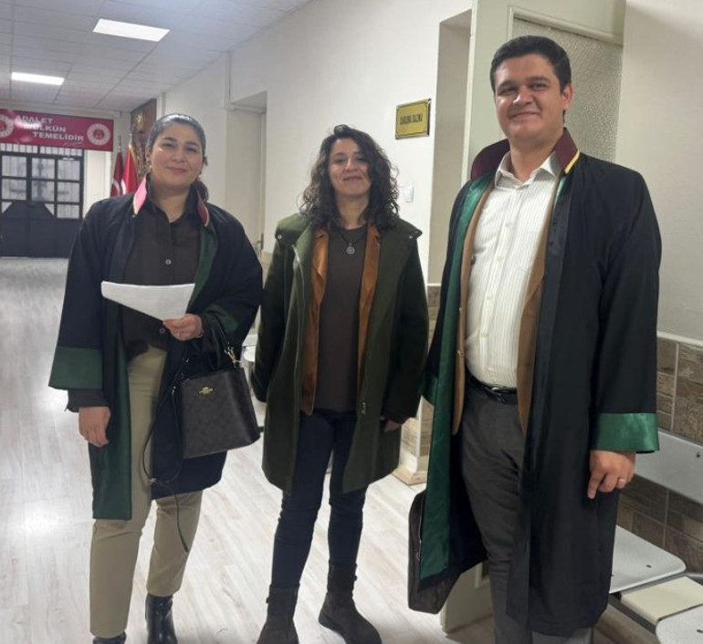 Oyuncu Metin Akpınarın biyolojik kızı Duygu Nebioğlu davayı kazandı... İşe alacağı tazminat