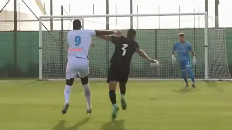 Jhon Duran rahat durmuyor: Zenitteki ilk maçında ortalığı karıştırdı