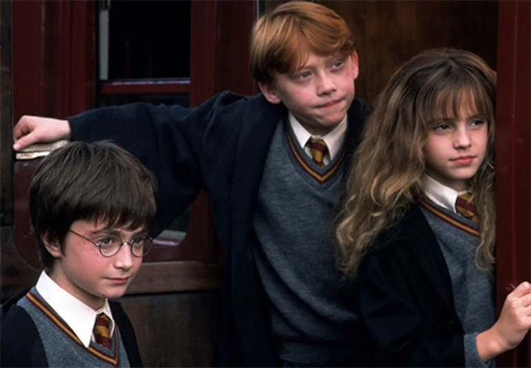 İki eski çocuk yıldız gizlice yuva kurmuştu... Sıra sıra doğan çocuklar yordu... Baba olmak beni korkuttu