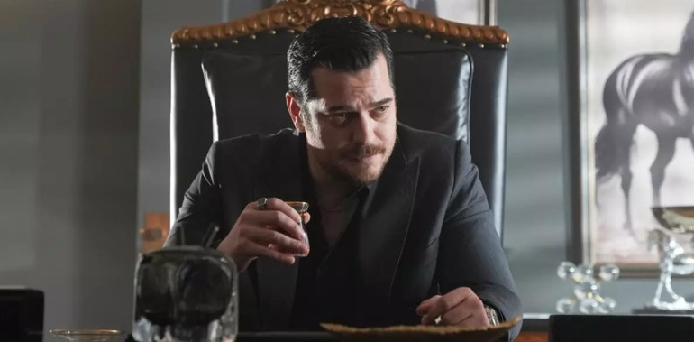 Eşref Rüyanın 33. bölümünde neler oldu Dinçer için yolun sonu