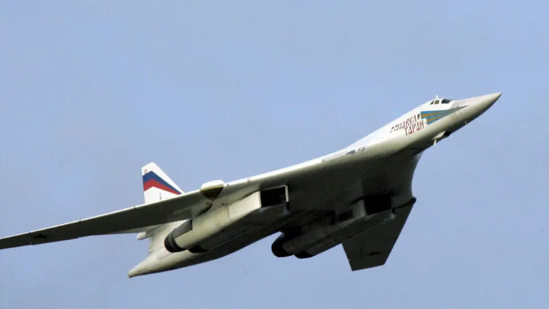 Kıyamet günü uçağı Tahranda görüldü Hamaney kaçış hazırlığı mı yapıyor İran denklemine Rusya da dahil oldu