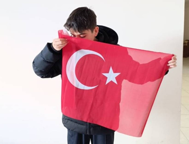  İzleyince gözyaşlarımı tutamadım