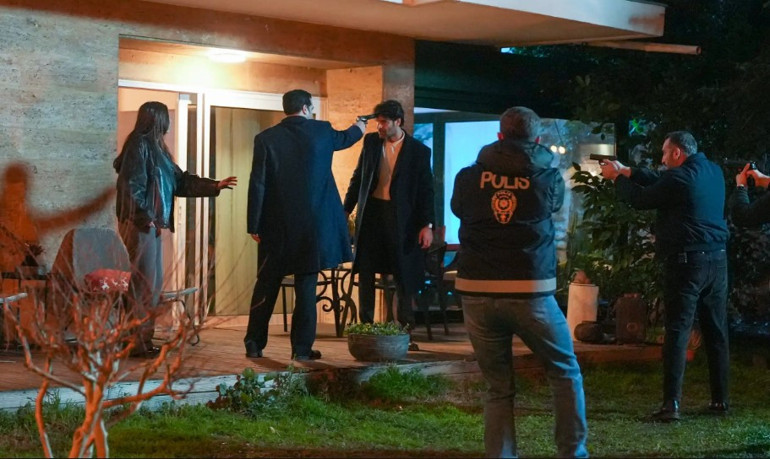 Büyük hesaplaşma nefes kesti... Eşref, Dinçeri affetmedi