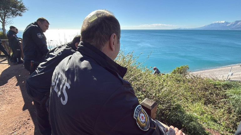 İntihar girişiminin arkasından dram çıktı Onu duyanlar kahroldu: Hayvanlar bile yavrusunu bırakmıyor, ben nasıl bırakayım