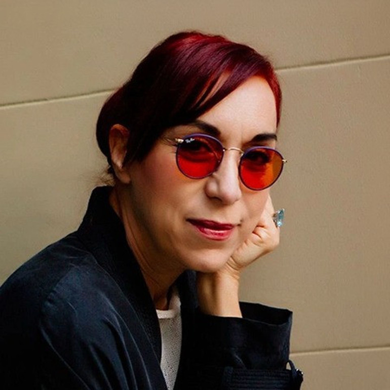 Sahnede, müzede, koridorlarda…