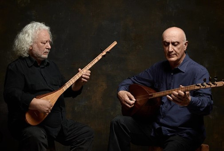 Sahnede, müzede, koridorlarda…