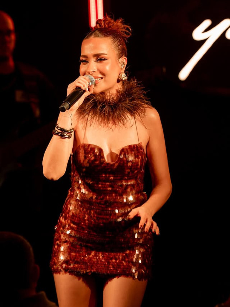 Sahnede, müzede, koridorlarda…