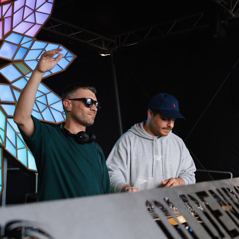 Sahnede, müzede, koridorlarda…