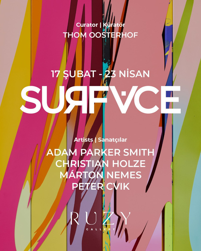 Sahnede, müzede, koridorlarda…