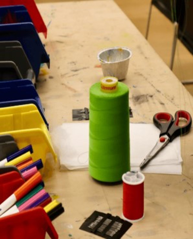 Sahnede, müzede, koridorlarda…