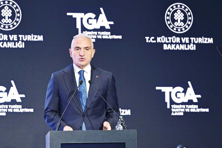 Sinema sadece hikâye anlatmaz hafızayı da tazeler