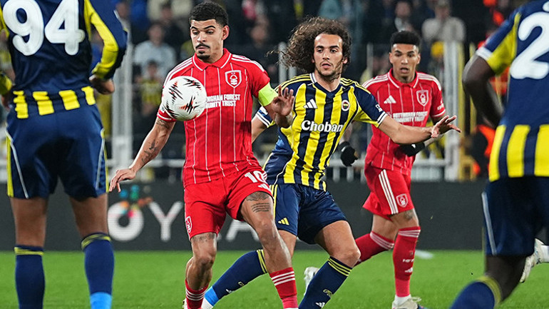 Fenerbahçenin Nottingham yenilgisi sonrası sert eleştiri Bu maç hocaya yazar Kalp sökülünce beyin durdu