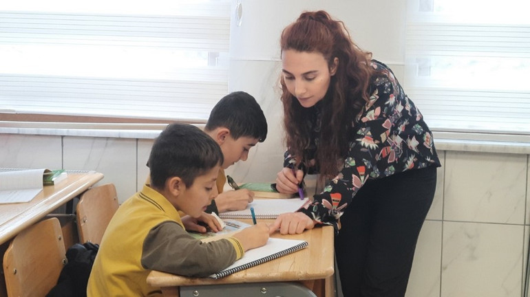 Minik kalemler iyiliğin kitabını yazdı... Bir kitap bin olacak