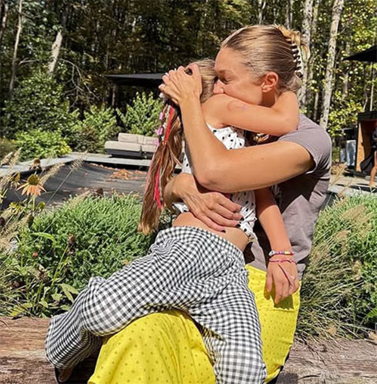 Ona aşık olmayan adama bir de çocuk doğurmuştu: Aşağılayan sözlere suskun kaldı... Ağzının payını kızı aracılığıyla verdi