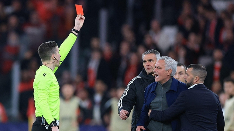 Irkçılık krizi büyüyor UEFA devrede: İşte perde arkasında yaşananlar... İspanyadaki geçmişi ağır