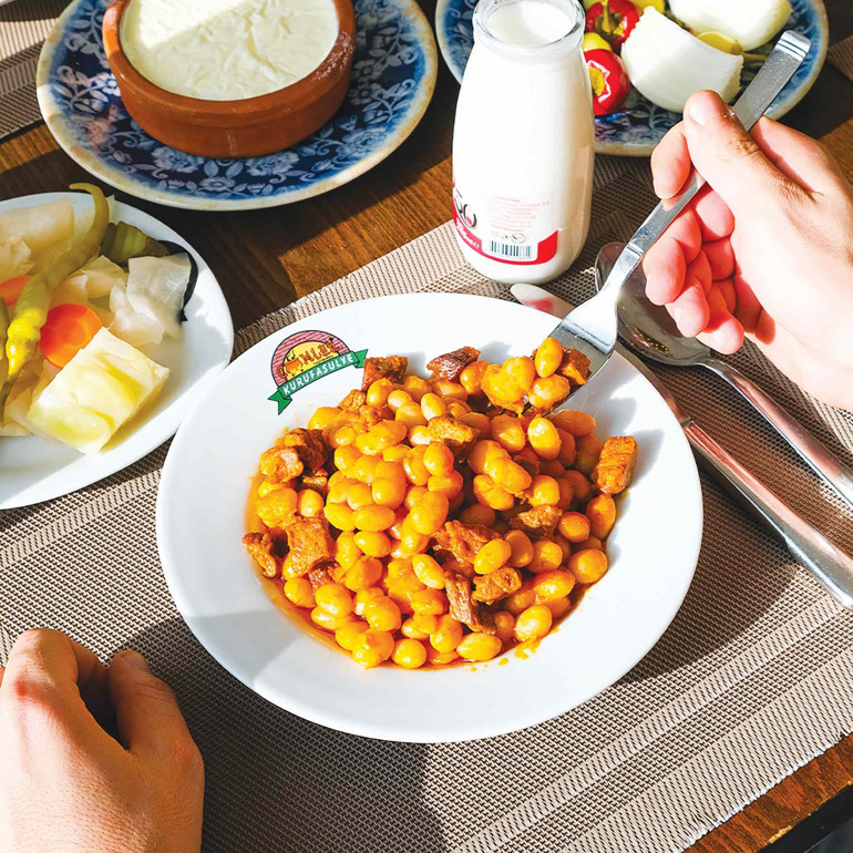 Buyurun iftar sofrasına...