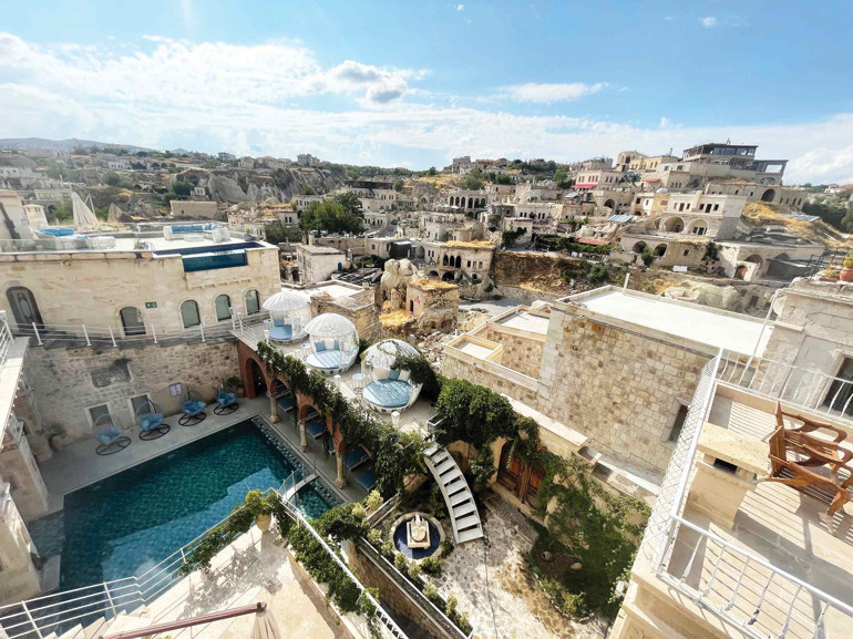 Kapadokya’nın kalbinden gururla yükselen Ortahisar