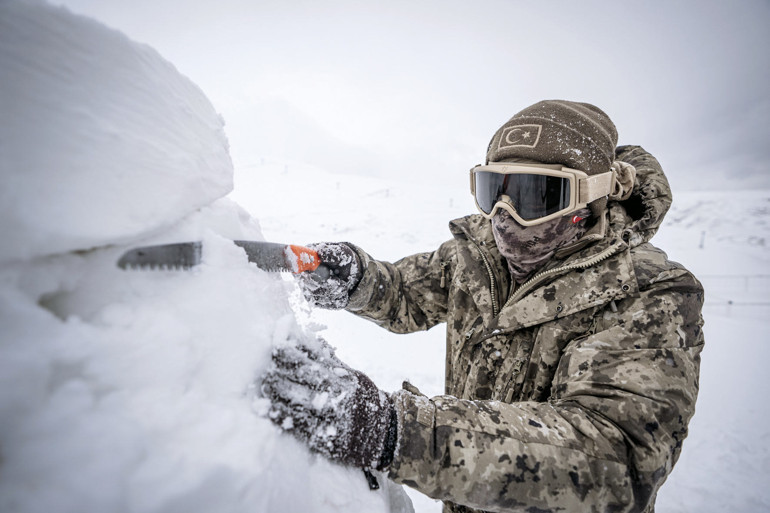 Özel Harekât’tan - 20 derecede kış kampı