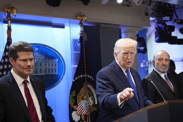 Trumptan ABD Yüksek Mahkemesinin gümrük tarifelerinin iptali kararına sert tepki