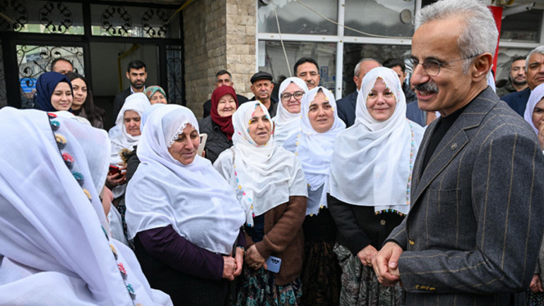 Bakan Uraloğlu, Eskişehir, Sakarıılıca, Mihalgazi yolu bitimi için tarih verdi