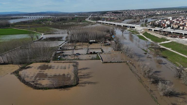 Tunca ve Meriçte taşkın havadan görüntülendi