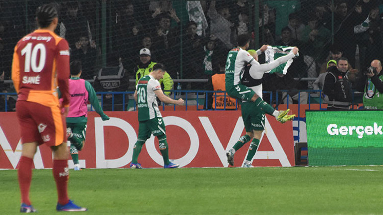 Konyaspor-Galatasaray maçını usta yazarlar değerlendirdi: Okan Buruk, İlhan Paluta yenildi Icardi yok oldu