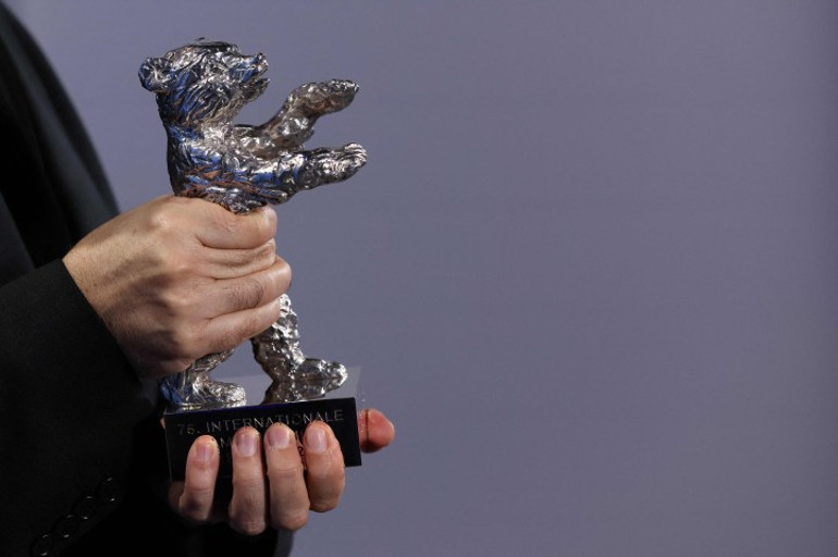 76. Berlin Film Festivali’nde Alman bakan salonu terk etti