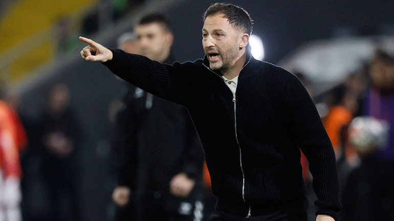 Fenerbahçede şampiyonluk toplantısı Sadettin Sarandan Tedescoya güven sözleri